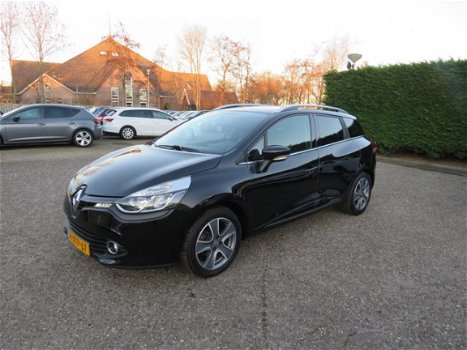 Renault Clio Estate - 1.5 dCi ECO Night&Day Navi, Airco, PDC, 1e eig Nieuwjaarssale - 1