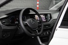 Volkswagen Polo - Comfortline 1.0 TSI 95pk Navigatie Active info display Adaptive cruise Airco Radio