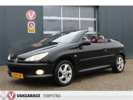 Peugeot 206 CC - 2.0-16V (136pk) Elek.Kap/ Elek.Ramen/ Vol-Leder/ C.V. Afstand/ 15''LMV/ Mistlamp./ - 1