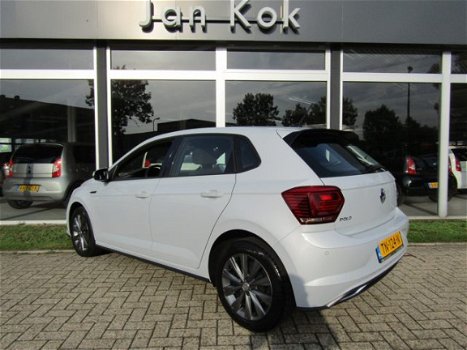 Volkswagen Polo - 1.0 TSi 95 pk R-Line / Navigatie / half Leder / LED / Parkeersensoren - 1