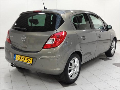 Opel Corsa - 1.4-16V BlitZ *1e Eigenaar*Nap*Navi*Pdc*Airco*Nieuwstaat - 1