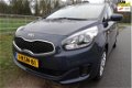 Kia Carens - 1.6 GDi First Edition keurig nette 7-persoonswagen Trekhaak Navigatie 1ste eigenaar - 1 - Thumbnail