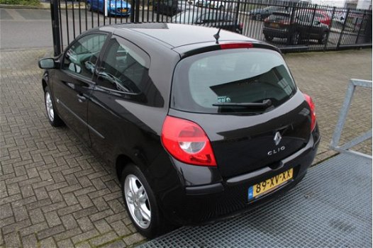 Renault Clio - 1.2-16V Business Line Airco/Elektr.pakket - 1