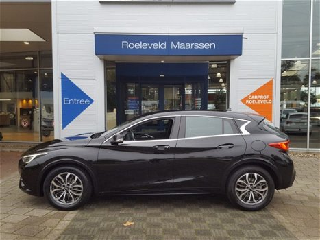 Infiniti Q30 - 1.5D 109PK AUTOMAAT BUSINESS | NAVI | CLIMA | CRUISE | PDC | LED VERLICHTING | STOELV - 1