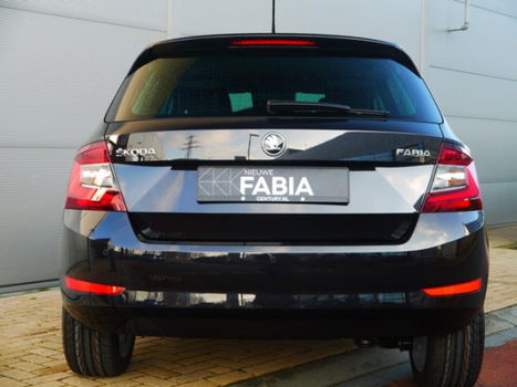 Skoda Fabia - 1.0 TSI BUSINESS EDITION 95 PK 16