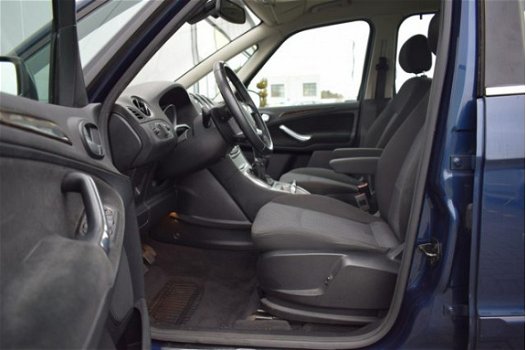 Ford Galaxy - 2.0-16V Ghia Navi Ecc Cruise Pdc Trekhaak Eerste eigenaar - 1