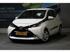 Toyota Aygo - 1.0 VVT-i X-play Automaat 5-Drs + Safety Sense