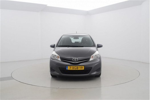 Toyota Yaris - 1.3 VVT-i Now Navi 5drs - 1