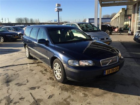 Volvo V70 - 2.5 D - 1