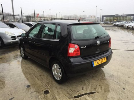 Volkswagen Polo - 1.4 Comfortline - 1