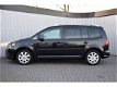 Volkswagen Touran - 1.6TDI Cup Edition 7 Pers/Navi/Clima/PDC - 1 - Thumbnail