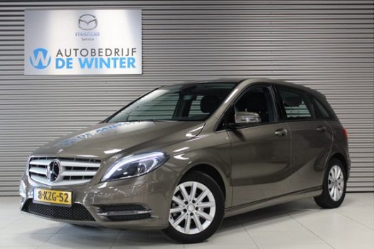 Mercedes-Benz B-klasse - 180 Ambition Met wegklabare trekhaak, navigatie en parkeersensoren achter - 1