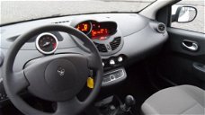 Renault Twingo - 1.2 16V 75pk ECO² Collection + Airco + Isofix