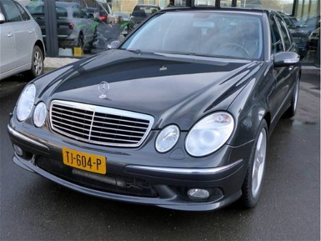 Mercedes-Benz E-klasse - E 500 306 pk Avantgarde Youngtimer ALS NIEUW - 1