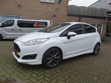 Ford Fiesta - 1.0 EcoBoost 100pk 5-DRS ST LINE. NAVI.CLIMATE.VOORRUIT VERWARMING.1e EIGENAAR. ZEER M - 1