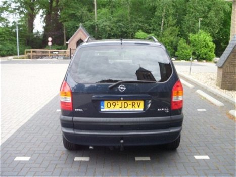 Opel Zafira - 1