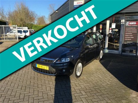 Ford Focus Wagon - 1.8 Limited | Auto Airco | Cruise Control | Trekhaak | PDC Achter | Dakrails - 1