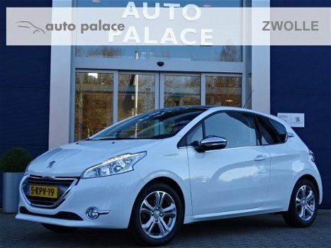 Peugeot 208 - 1.2 VTi 82PK 3D Allure|Navi|Clima|Panodak - 1