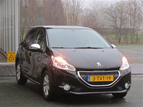 Peugeot 208 - 1.2 VTi Style AC/NAV/LMV/PDC - 1