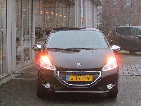 Peugeot 208 - 1.2 VTi Style AC/NAV/LMV/PDC - 1