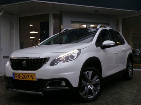 Peugeot 2008 - 1.2 PureTech 110pk Allure met Navigatie - 1