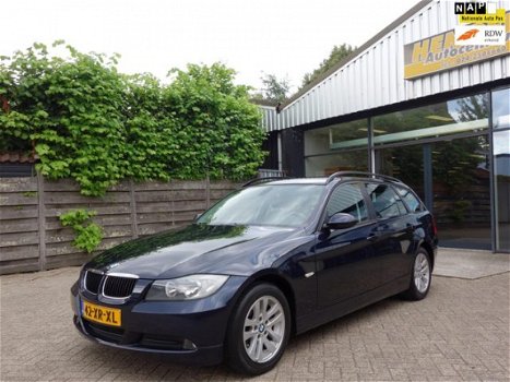 BMW 3-serie Touring - 318i High Executive 129 Pk Airco Pdc 206 dkm Nap - 1