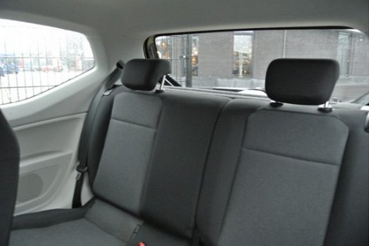 Volkswagen Up! - 1.0 move up ..Navigatie..Dealer onderhouden - 1