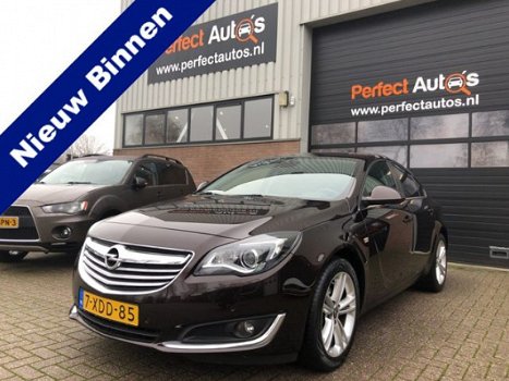 Opel Insignia - 1.4 T EcoFLEX Business+ Xenon, Stoelverwarming, PDC - 1