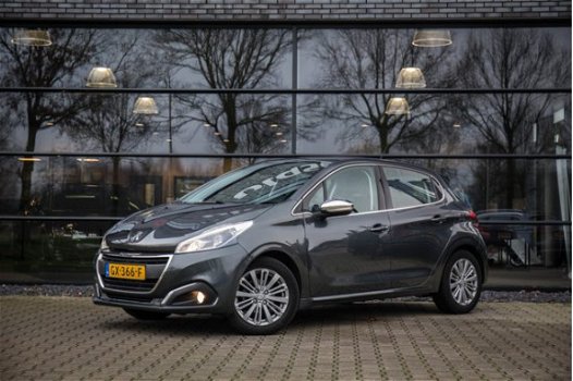 Peugeot 208 - 1.2 PureTech Blue Lease Executive - 1