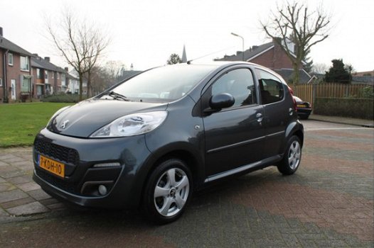 Peugeot 107 - 1.0 Active // AIRCO // 1e EIGENAAR // LED DAGRIJVERLICHTING - 1