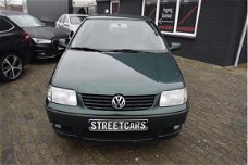 Volkswagen Polo - 1.4 Mpi Automaat , trekhaak Nap