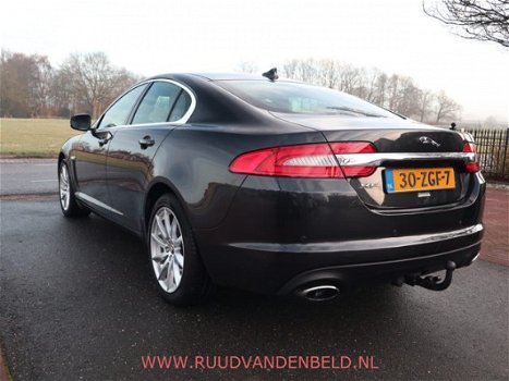 Jaguar XF - 2.0T 240PK AUT.8 NAVI/LEDER/TREKHAAK - 1