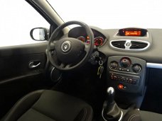 Renault Clio - TCe 100PK Collection Lage KM stand Airco | L.m. Velgen | Elektrische ramen en spiegel