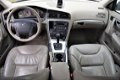 Volvo XC70 - 2.4 D5 Momentum AWD GearTronic 185pk - 1 - Thumbnail