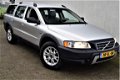 Volvo XC70 - 2.4 D5 Momentum AWD GearTronic 185pk - 1 - Thumbnail