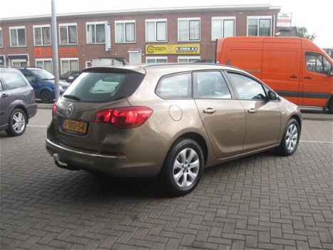 Opel Astra Sports Tourer - 1.4 Turbo Business + - 1