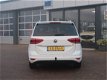 Volkswagen Touran - 1.6 TDI AUT. SCR Connected Series | navi | pdc | camera | trekhaak | - 1 - Thumbnail