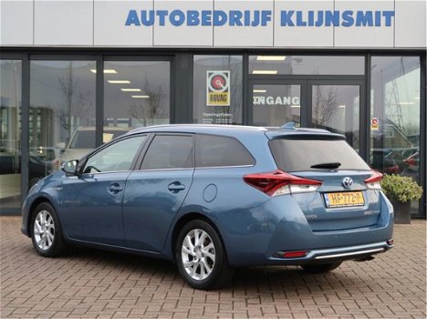 Toyota Auris Touring Sports - 1.8 Hybrid Lease pro | camera | led | pano'dak | park-assist | - 1