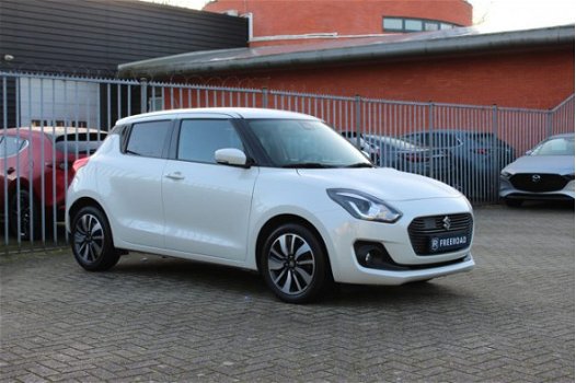 Suzuki Swift - 1.2 Stijl Smart Hybrid Navi/Cruise Control/ Keyless Entry - 1