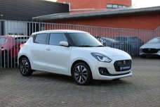 Suzuki Swift - 1.2 Stijl Smart Hybrid Navi/Cruise Control/ Keyless Entry