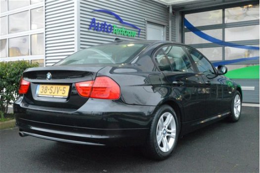 BMW 3-serie - 318i Corporate Lease Luxury Line | BINNENKORT IN ONZE SHOWROOM - 1