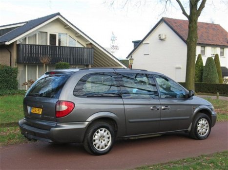Chrysler Grand Voyager - GRAND VOYAGER; 2.8 CRD Automaat Clima - 1