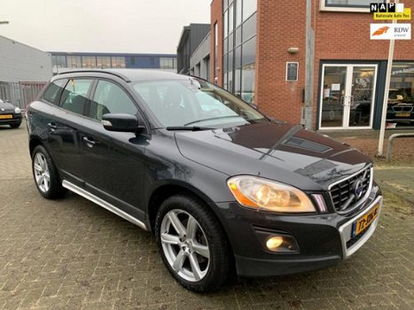 Volvo XC60 - 2.4D Kinetic Navigatie, Cruise Control, 6-versn - 1