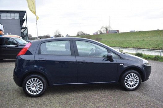 Fiat Grande Punto - 1.4 Dynamic 5 DEURS AIRCO 1e EIGENAAR - 1