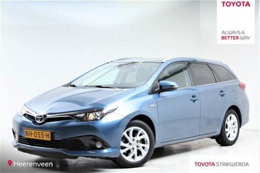 Toyota Auris Touring Sports - 1.8 Hybrid Dynamic Navigator - 1