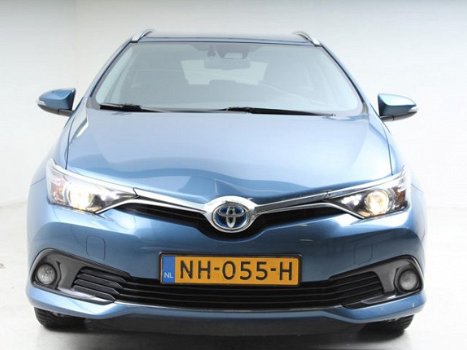 Toyota Auris Touring Sports - 1.8 Hybrid Dynamic Navigator - 1