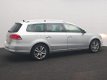 Volkswagen Passat Variant - 1.4 TSI Comfortline BlueMotion navigatie, trekhaak, parkeersensoren - 1 - Thumbnail