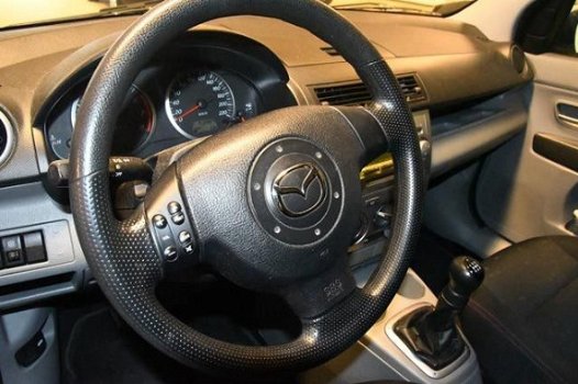 Mazda 2 - 2 1.4 Exclusive - 1