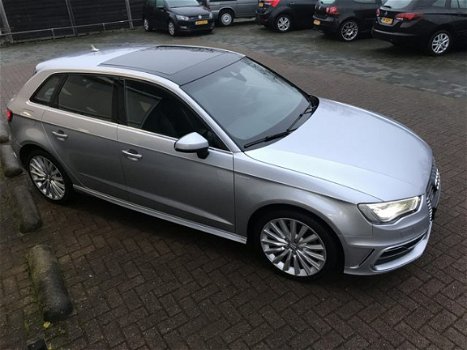 Audi A3 Sportback - 1.4 e-tron PHEV S-Line Ambition Pro Line plus December 2015. panorama Hele mooie - 1