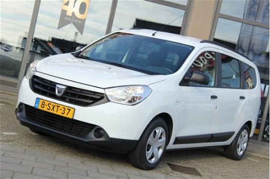 Dacia Lodgy - 1.2 TCe 116pk Lauréate 7persoons Airco/USB - 1